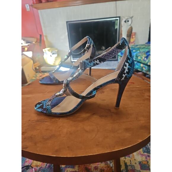 Thalia sodi playa Strappy High Heels Snake Pattern Size 8.5M - Picture 7 of 13